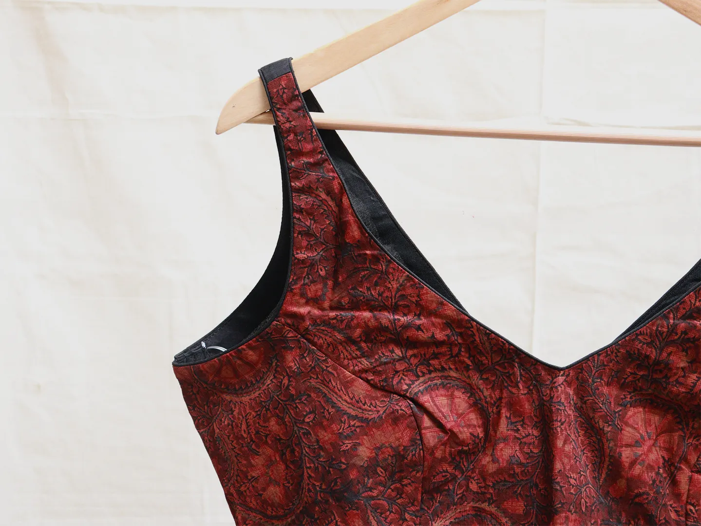 Black and syrup brown nandi bralet