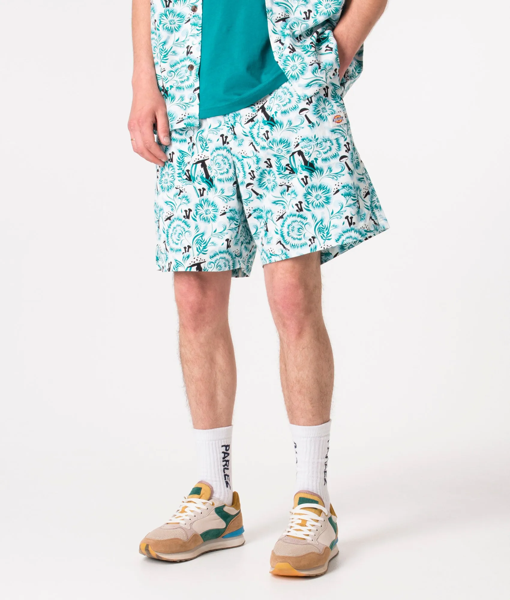 Relaxed Fit Roseburg Shorts