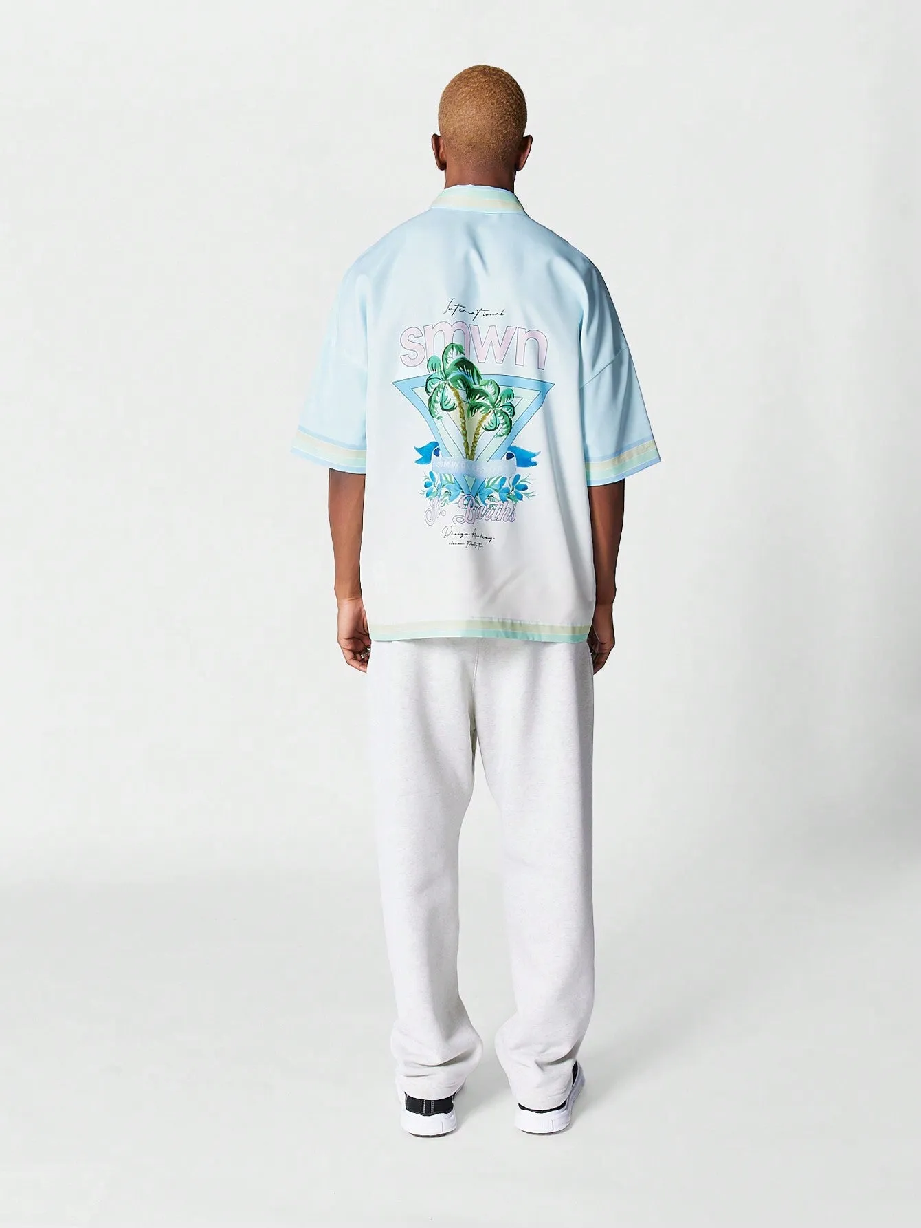 Relaxed Fit Shirt With All Over Print